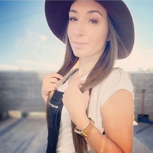 Meet your Posher, Taylor